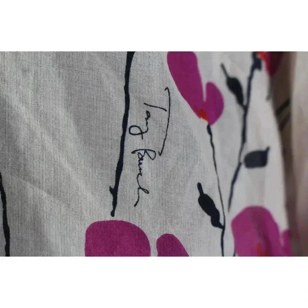 ladies TORY BURCH v-neck blouse size 6